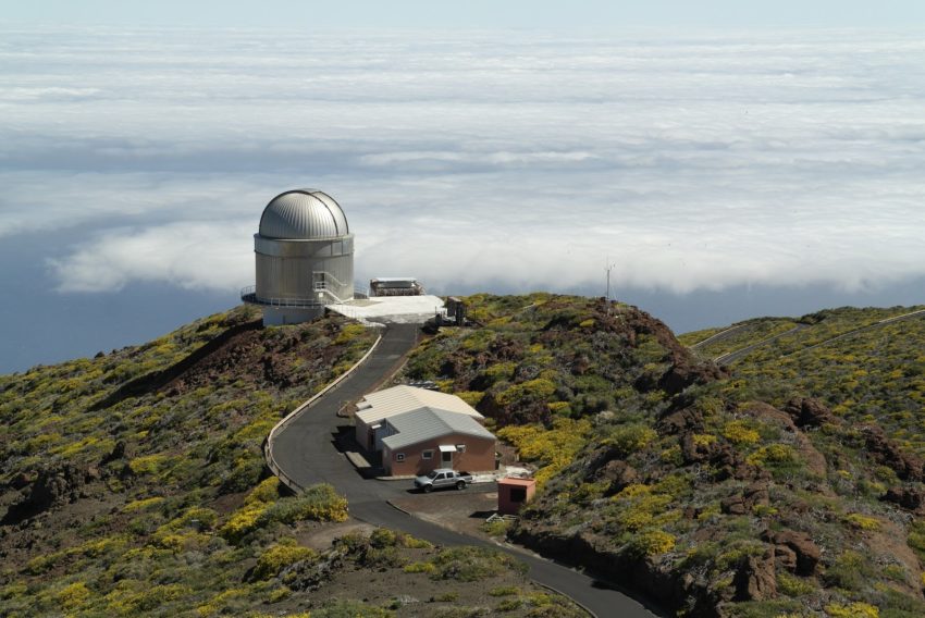 Observatoř pod vrcholem Roque de Los Muchachos